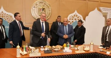 إفطار عمل يجمع وزيري الكهرباء والبترول لتعزيز استقرار الطاقة في مصر