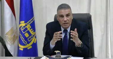 محافظ جنوب سيناء يشدد على متابعة محطات الوقود وتعريفة الركوب