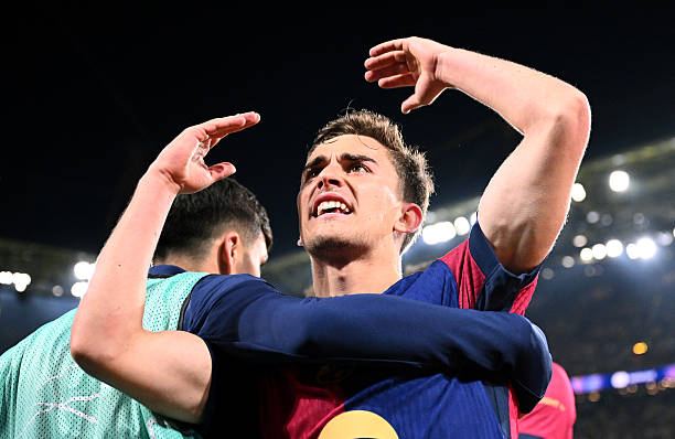 هل يشارك جافي مع برشلونة أمام إشبيلية؟.. مفاجأة كبرى