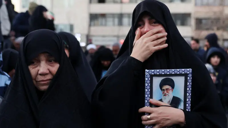 إنذار إسرائيلي بإخلاء طهران وغارات تستهدف مواقع في إيران