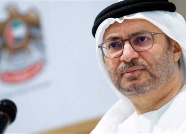 قرقاش يرد على اتهامات عراقجي ويؤكد حق الإمارات بالدفاع