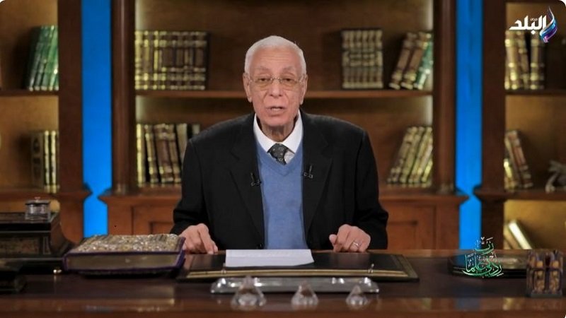 ما علاقة بعض الأطعمة بزيادة رعشة اليدين؟.. حسام موافي يكشف|فيديو