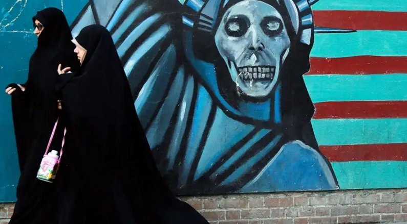 هل طلبت أمريكا من طهران وقف إطلاق النار؟.. تعليق صادم من الخارجية