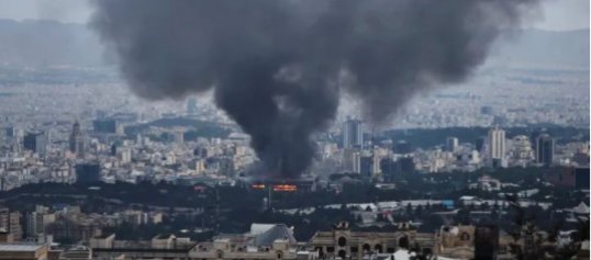 واشنطن تطلب من إسرائيل تعليق ضربات الطاقة بإيران ومفاوضات جارية