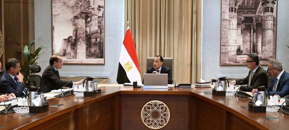 مدبولي يتابع استعدادات توريد القمح ويشدد على دعم المزارعين