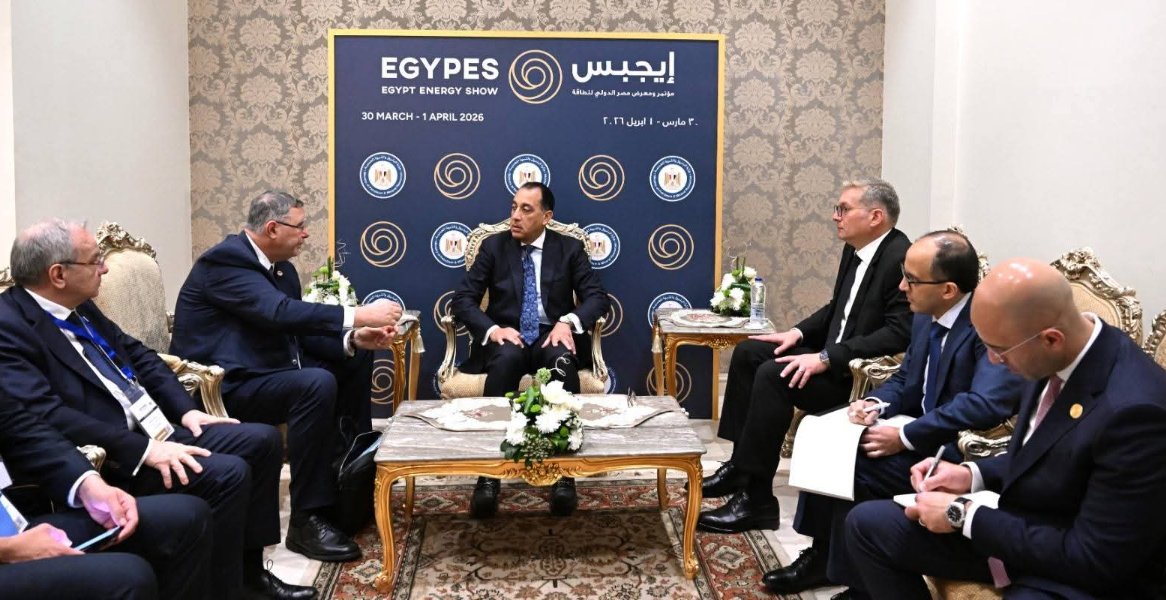 مدبولي يبحث مع “توتال إنرجيز” توسيع الاستثمارات بقطاع الطاقة