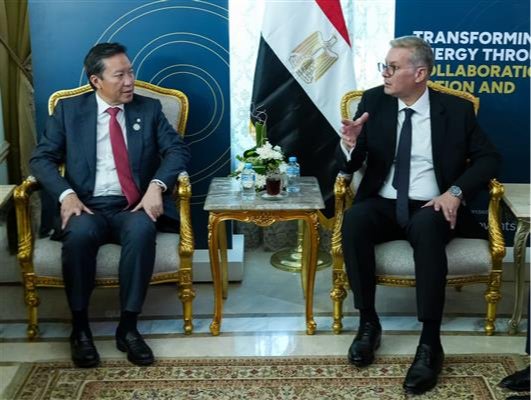 استراتيجية مصر للطاقة تعزز الإنتاج وتتبنى التكنولوجيا النظيفة