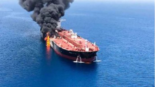 هجوم إيراني يستهدف ناقلة نفط كويتية قبالة دبي دون إصابات