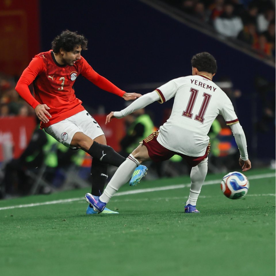 اتحاد الكرة يدين الهتافات العنصرية فى مواجهة الفراعنة واسبانيا