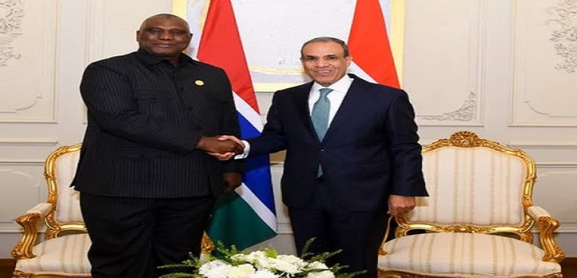 مصر وجامبيا تبحثان تعزيز التعاون والاستثمار