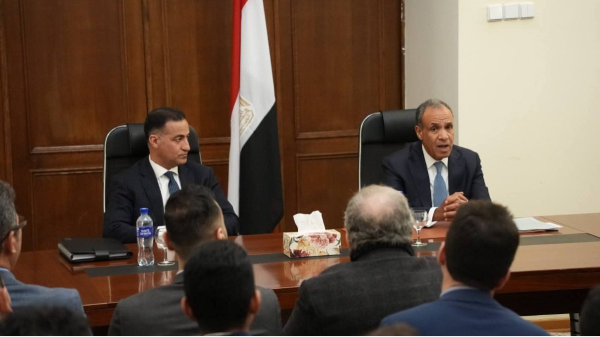 وزير الخارجية يلتقي الجالية المصرية بموسكو ويؤكد دعم الدولة لهم