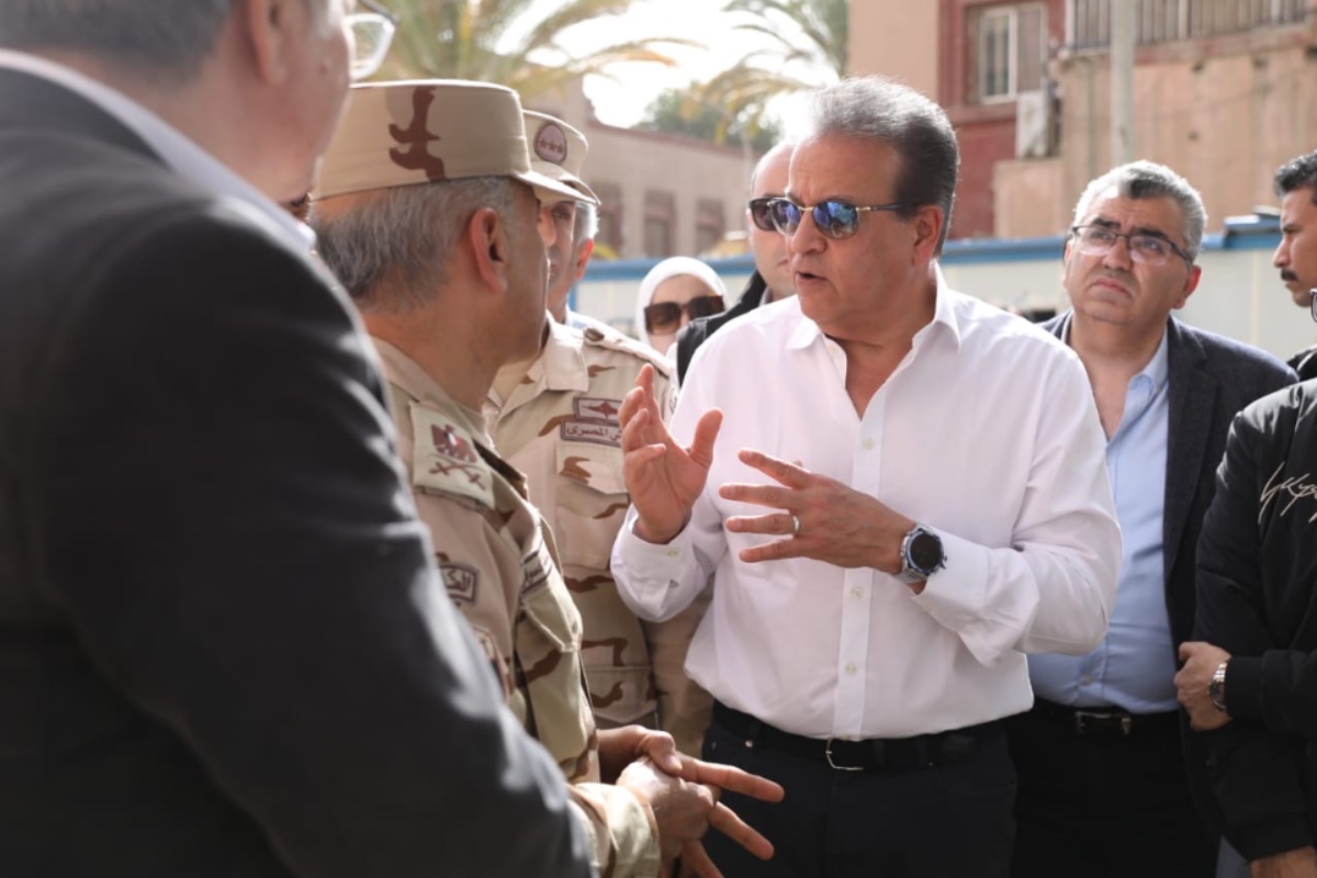 وزير الصحة يتفقد تطوير مستشفى أم المصريين ويوجه بزيادة العيادات