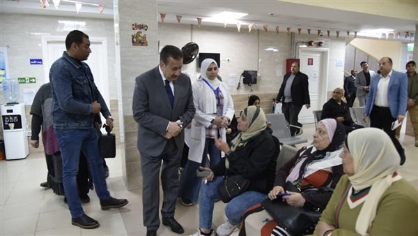 محافظ بورسعيد يتفقد وحدة طب أسرة مشالي لتطوير الخدمات الصحية
