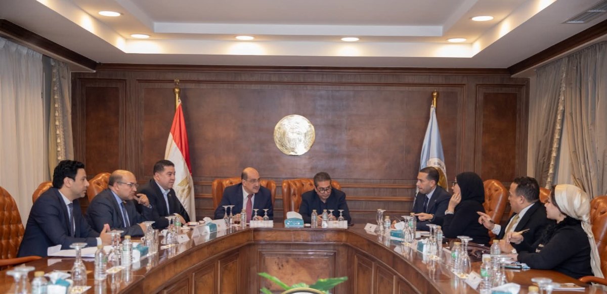 برلمانية الشعب الجمهوري بالشيوخ تعقد اجتماعها الشهري لمناقشة خطة العمل المستقبلية