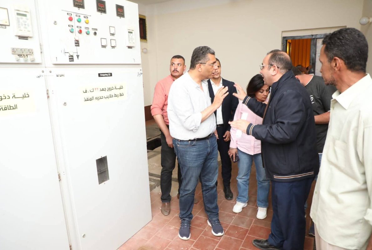 محافظ البحر الأحمر يضع خارطة طريق عاجلة لتنمية حلايب