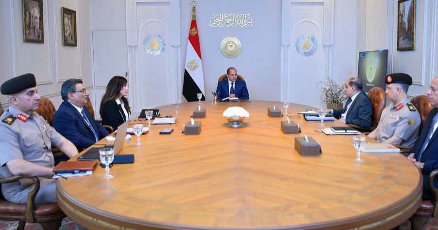 الرئيس السيسي يتابع خطة الإسكان.. 220 ألف وحدة متوسطة لمحدودي الدخل و130 ألف فاخرة