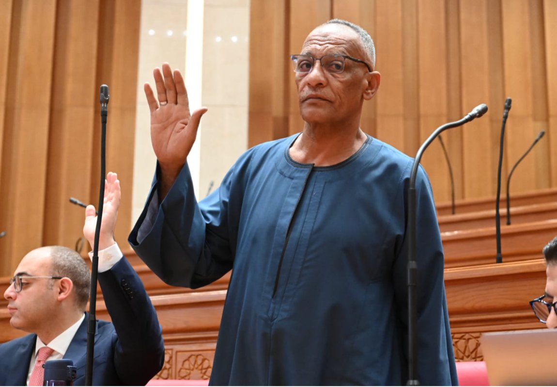 مدحت ركابي يتقدم باقتراح لاستكمال أعمال تغطية ورصف الطريق البديل الرئيسي لترعة المنصورية بأسوان
