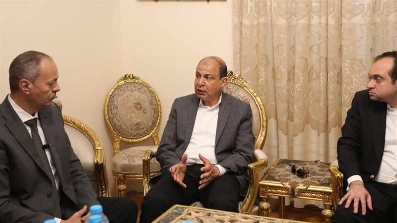 محافظ المنيا يطرح فرص استثمارية لإنشاء مستشفيات جديدة