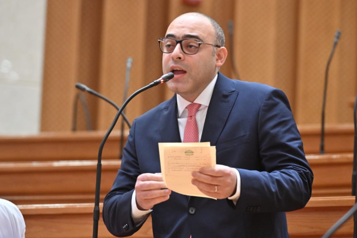 النائب أحمد علاء يتقدم بطلب إحاطة بشأن ظاهرة نحر الشواطئ المصرية