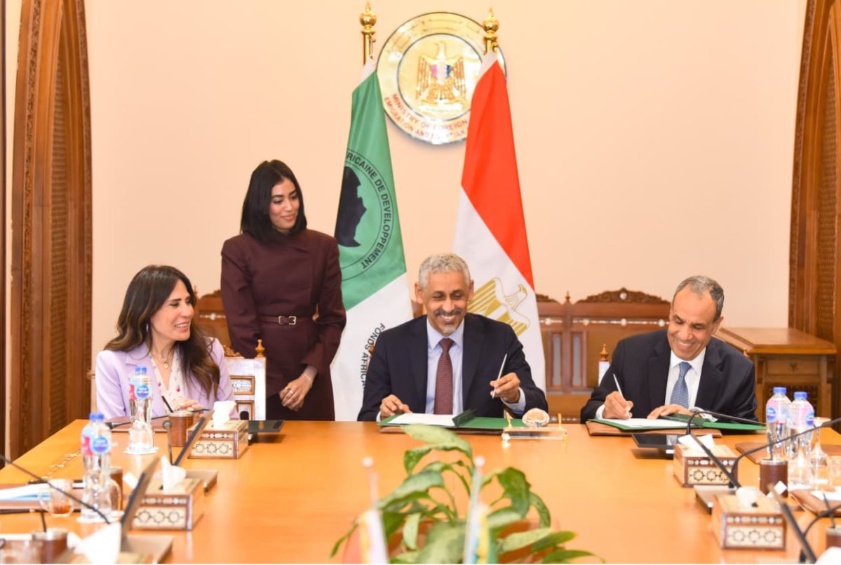 مصر وبنك التنمية الإفريقي يعززان الشراكة التنموية الاستراتيجية