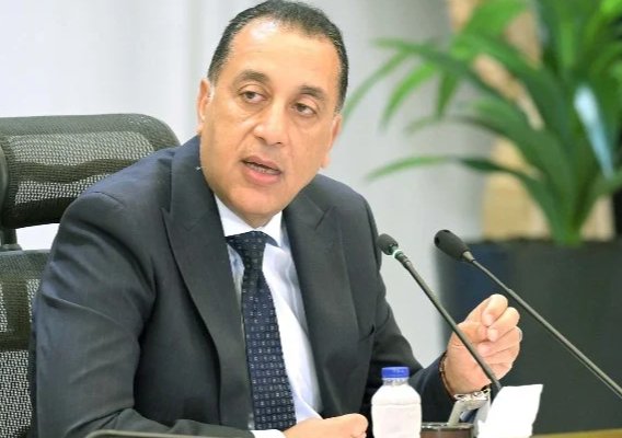 الوزراء يعتمد حزمة تحفيزية لدعم شركات الطيران بمطاري الغردقة وشرم الشيخ