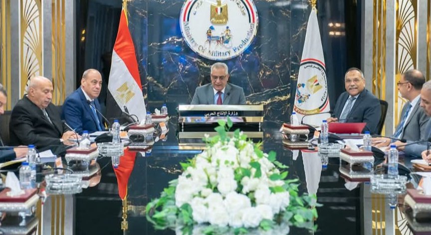 جمبلاط: تعظيم الاستفادة من الإمكانيات التصنيعية والتكنولوجية بشركات الإنتاج الحربي