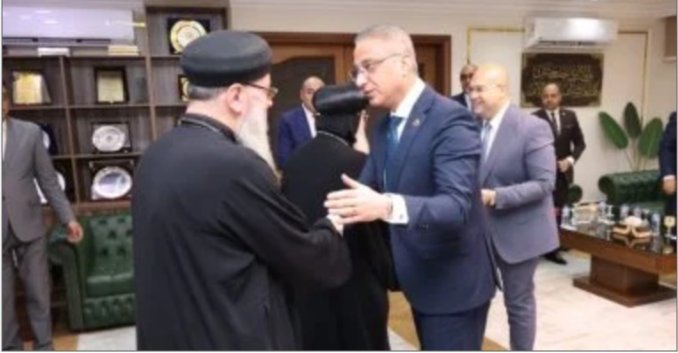 محافظ الجيزة يستقبل وفود الكنائس للتهنئة بعيد الأضحى