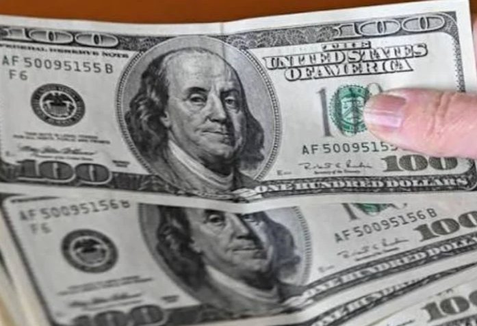 استقرار سعر الدولار أمام الجنيه الخميس 28 مايو 2026.. أعلى سعر للبيع يسجل 52.39 جنيه