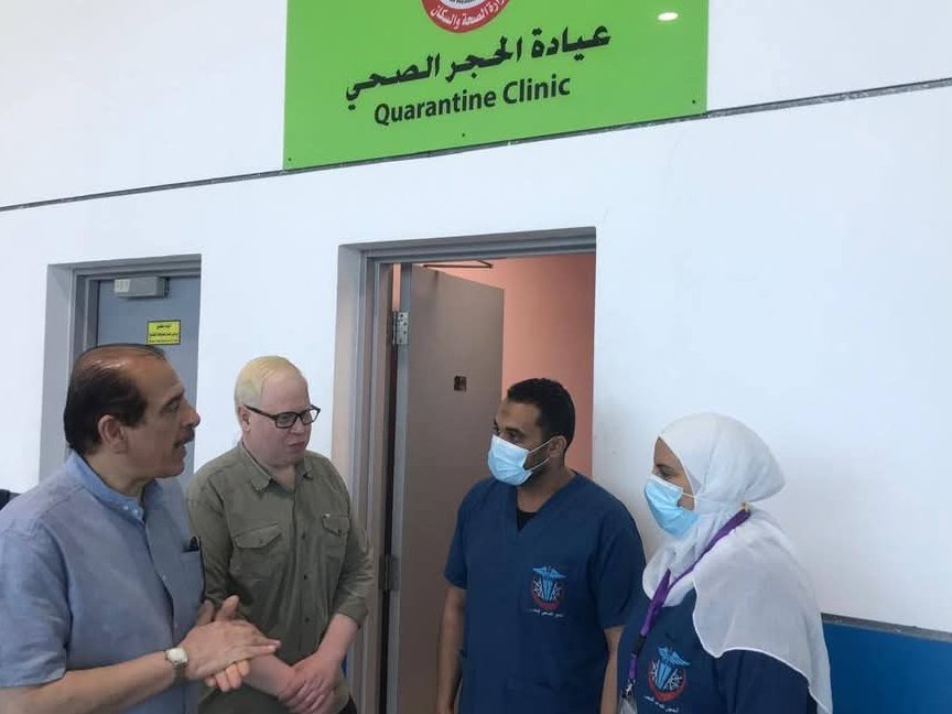 نائب وزير الصحة يتفقد الحجر الصحي بمطار القاهرة