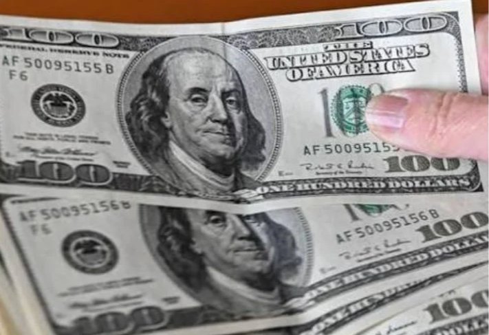 استقرار سعر الدولار أمام الجنيه المصري في مستهل تعاملات اليوم الأحد 31 مايو 2026
