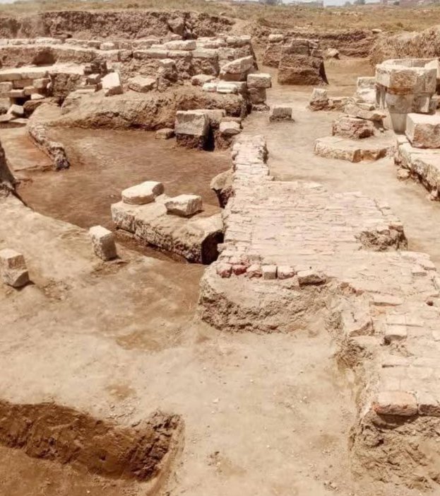 مدينة إهناسيا تواصل الكشف عن كنوزها الأثريةمما يعكس تنوعها الحضاري والديني