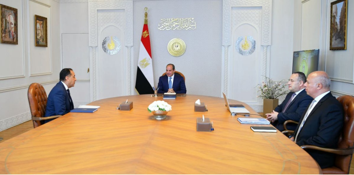 الرئيس السيسي يتابع خطة تطوير التعليم العالي وتحويل مصر لمركز معرفي عالمي
