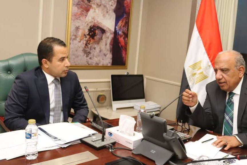 محمود عصمت: مشروعات الطاقةالمتجددة   بـ7470 ميجاوات وبطاريات تخزين 7000 ميجاوات ساعة