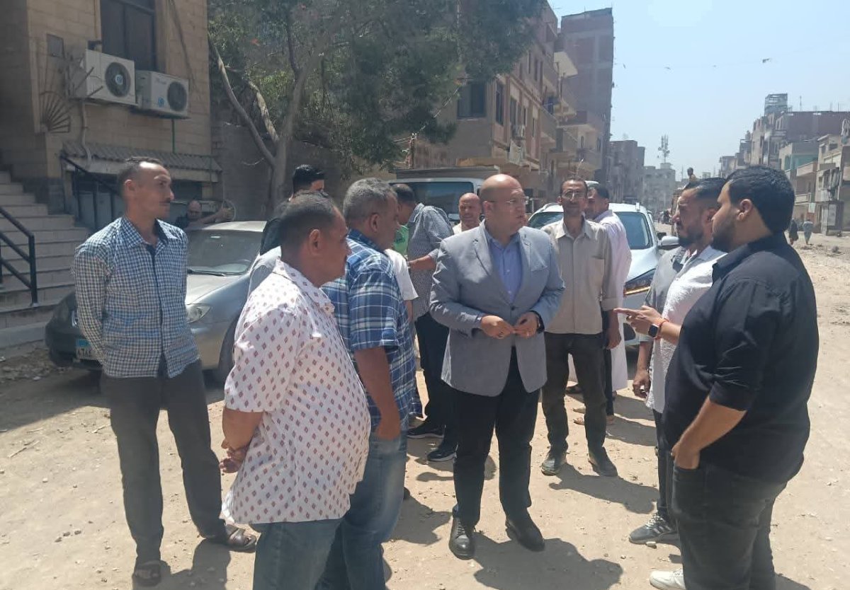 نائب محافظ الجيزة يوجه برفع كفاءة طرق الحوامدية وسرعة إنهاء إصلاحات الصرف الصحي