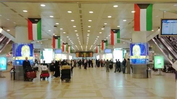الكويت تفعل خطة الطوارئ بمطارها الدولي بعد استهداف مبنى الركاب