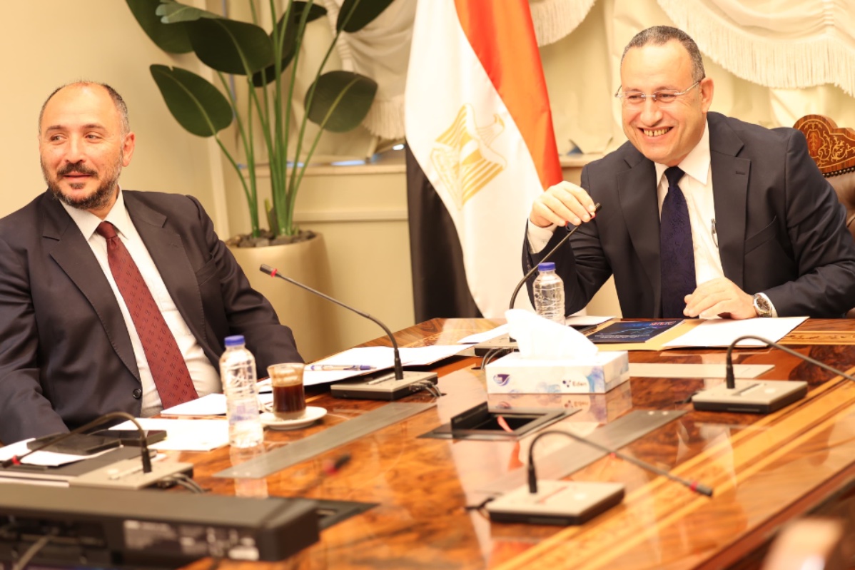 قنصوة :تكثيف القوافل المتكاملة بالمحافظات والدول الإفريقية