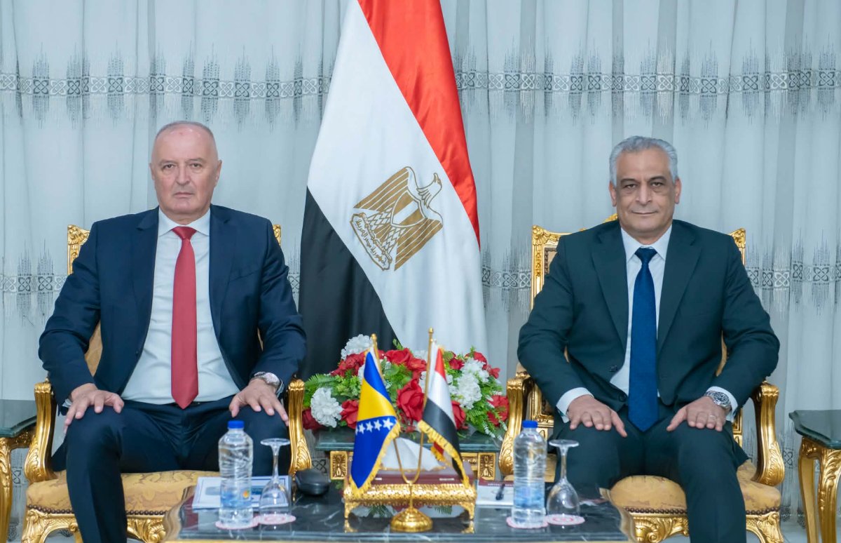 مصر والبوسنة تبحثان تعزيز التعاون في الصناعات الدفاعية