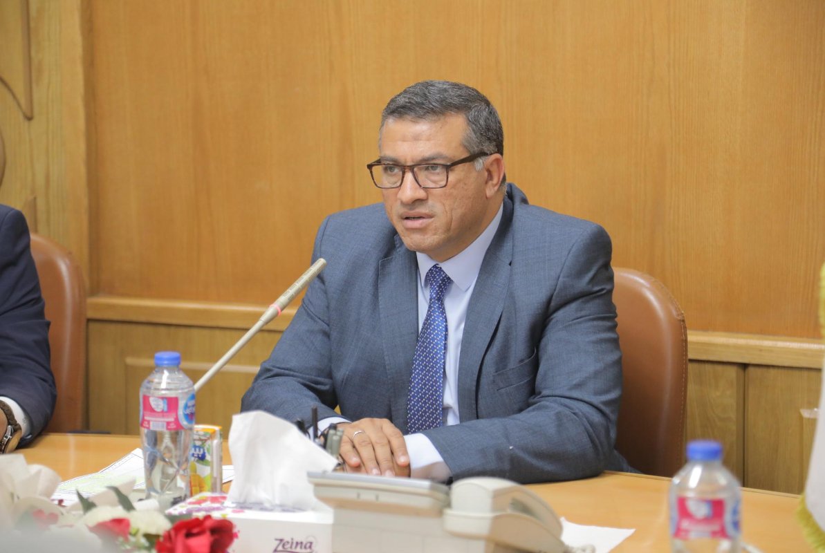 محافظ قنا يوجه بإحكام الرقابة على منظومة الأسمدة والقضاء على السوق السوداء