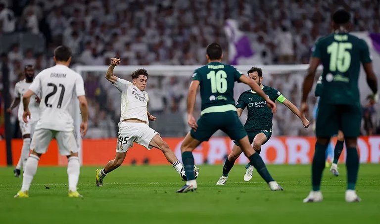 موقف ريال مدريد النهائي من التعاقد مع رودري من مانشستر سيتي