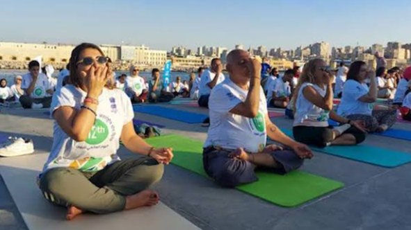 احتفالية باليوجا والكاريكاتير في القاهرة والتعاون المشترك بين مصر والهند