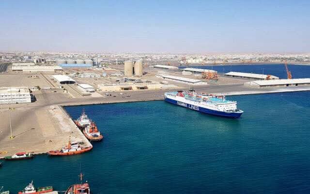 تداول 13 ألف طن و 729 شاحنة بضائع عامة ومتنوعة بموانئ البحر الأحمر