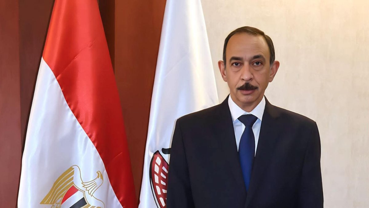 بسبب «فيديو التخريب».. محافظ سوهاج يحيل واقعة إتلاف طلاب لأثاث مدرسة «روافع القصير» للتحقيق العاجل