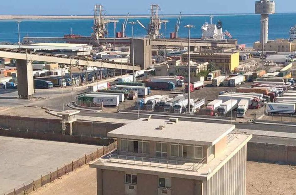 تداول 24 ألف طن و636 شاحنة من البضائع العامة والمتنوعة بموانئ البحر الأحمر