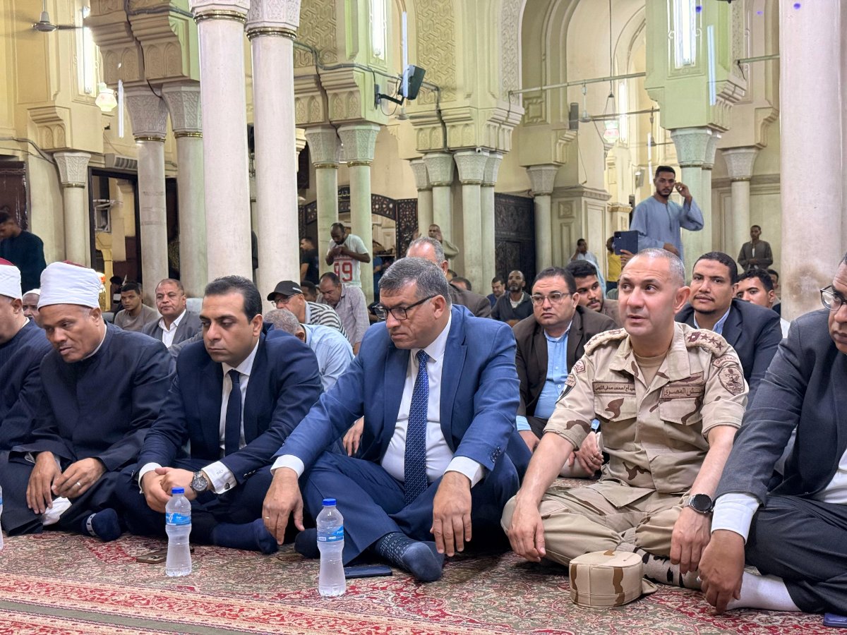 نائبًا عن رئيس الجمهورية.. محافظ قنا يشهد احتفال العام الهجري الجديد بمسجد القنائي