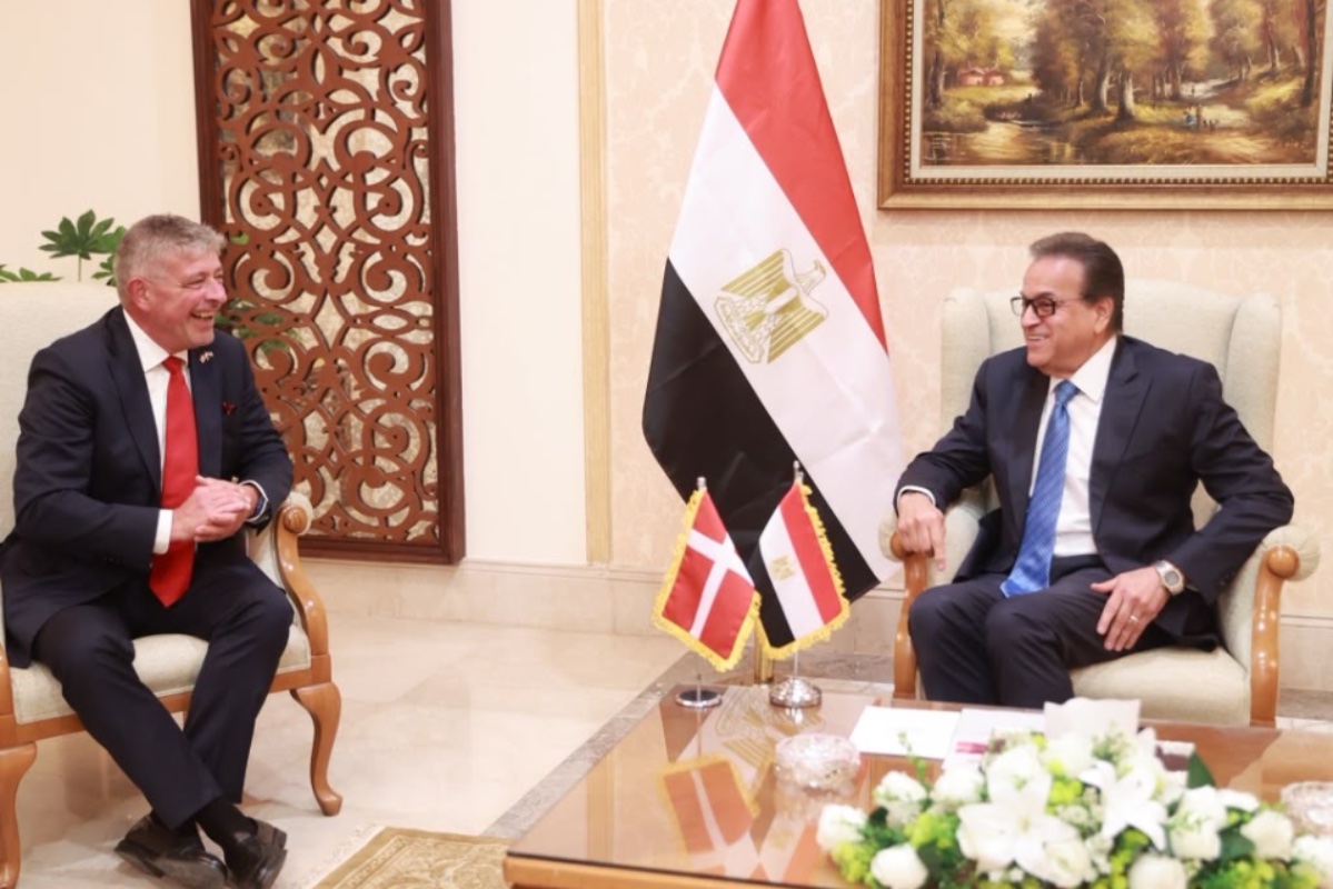 خالد عبدالغفار يناقش مع الدنمارك توطين التكنولوجيا الطبية بمصر