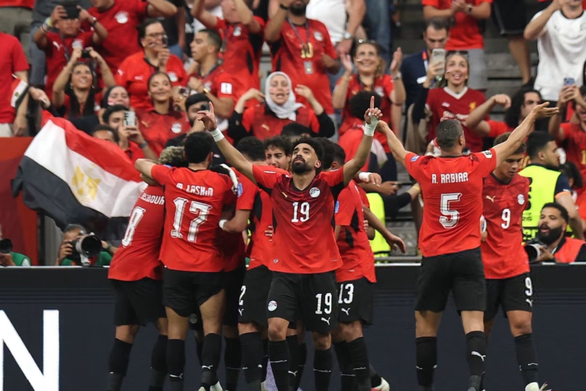 على موعد مع التاريخ.. منتخب مصر ينعش حلم المونديال ويقترب من إنجاز جديد