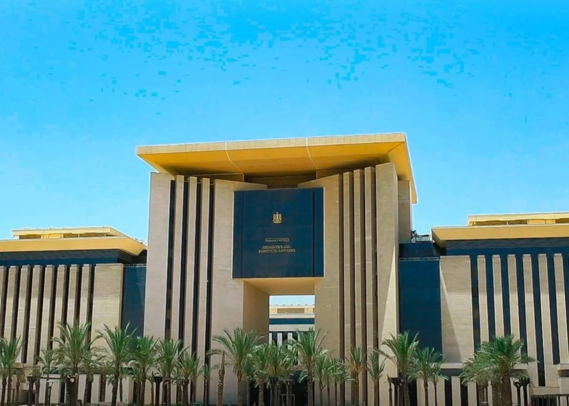 مصر تدين الاعتداء علي مملكة البحرين من قبل مسيرات إيرانية.. وتعتبره تصعيدآ مرفوضآ