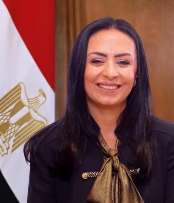 وزيرة التضامن تتابع استعدادات معرض «ديارنا للحرف اليدوية» بمارينا 4