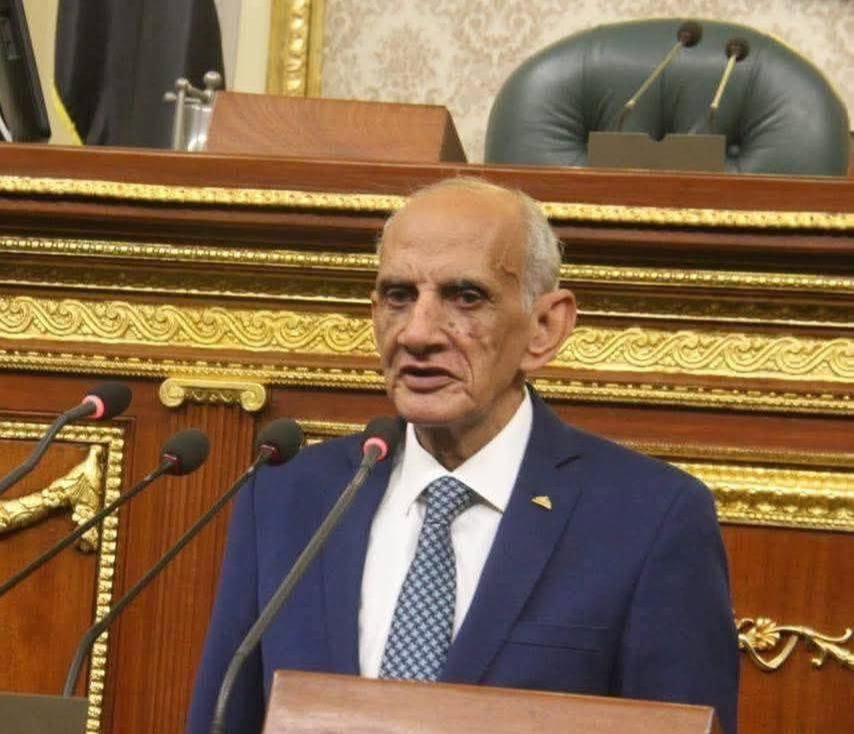 "خلف الله" يطالب الحكومة بإعادة النظر في أسعار قصب السكر و"المحاصيل السكرية" يرد