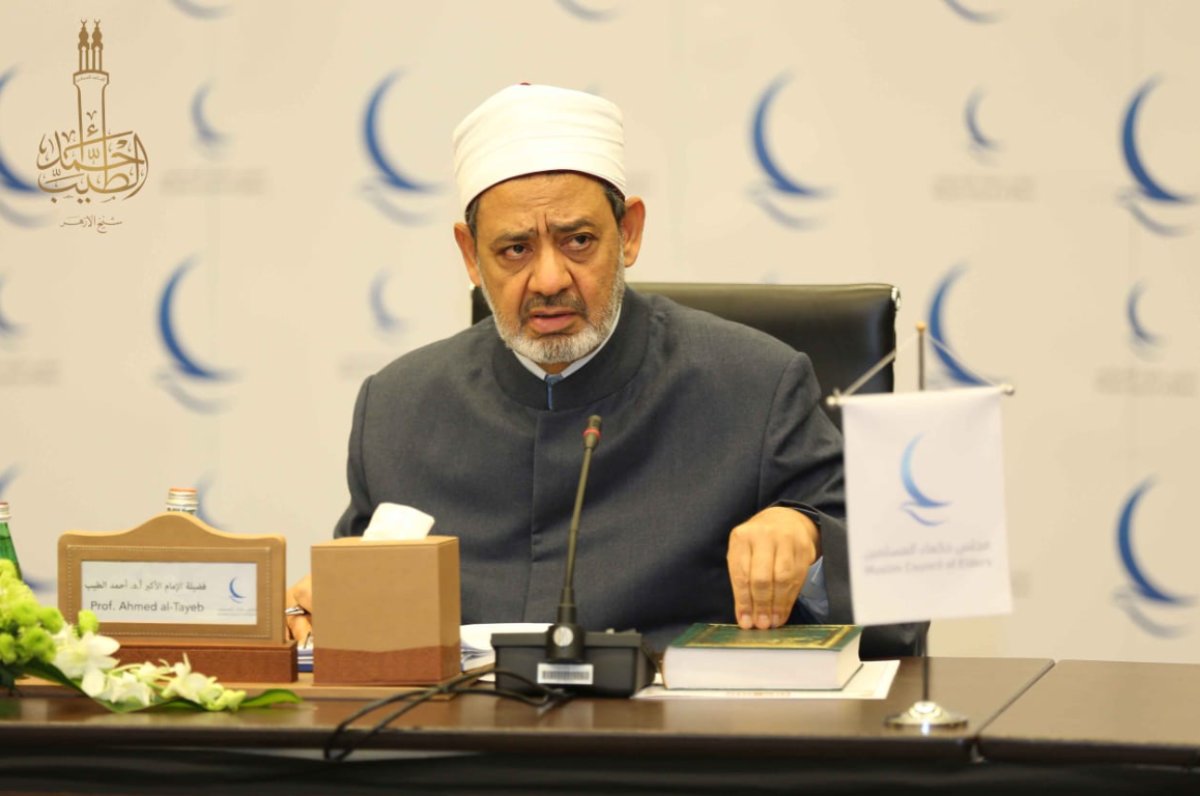 المركز الإعلامي للأزهر يحذر من التعامل مع أي جهة تنتحل اسم الأزهر أو  الإمام الأكبر